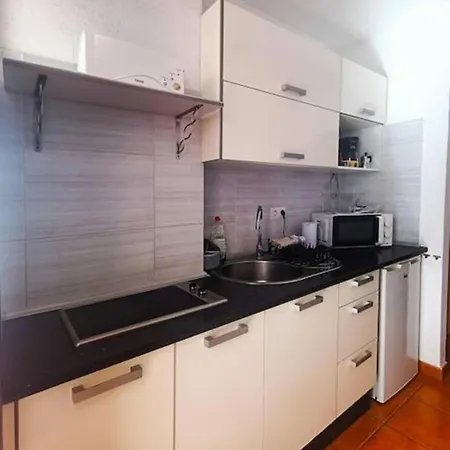 In Costa Del Silencio Chaparral